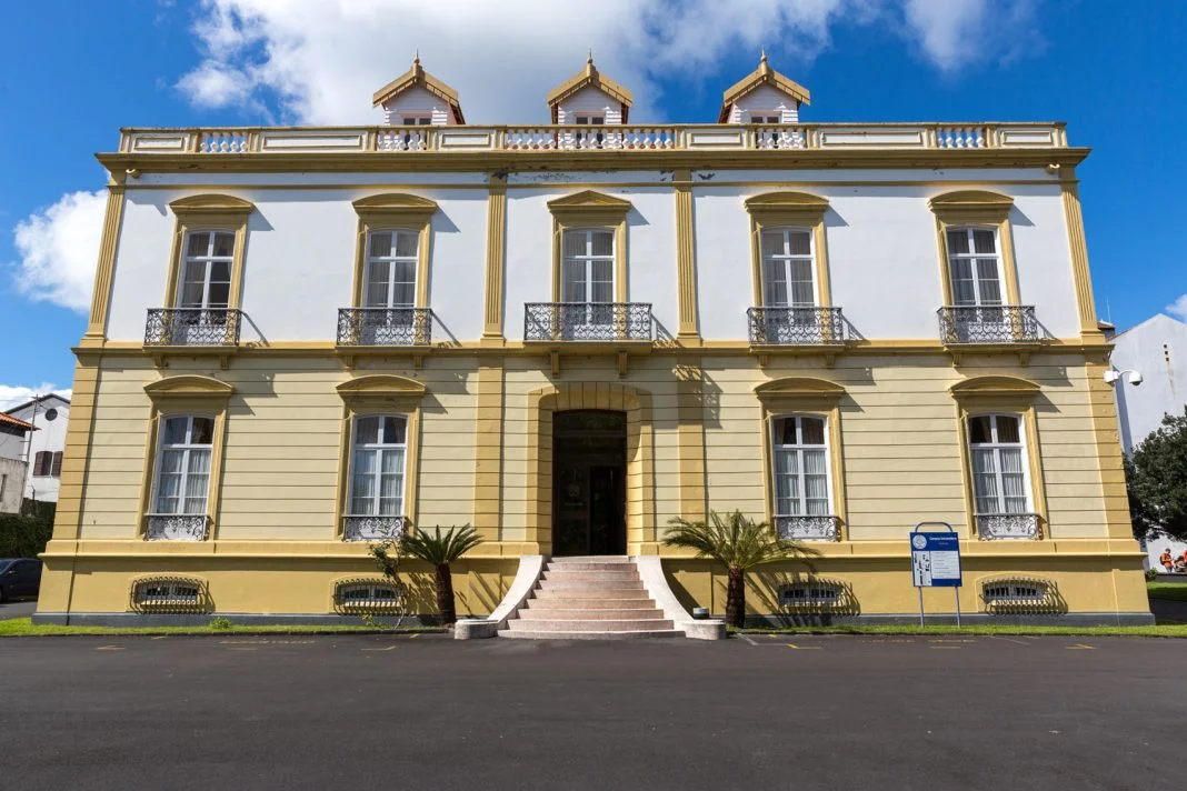 Reunião de coordenação na Universidade dos Açores